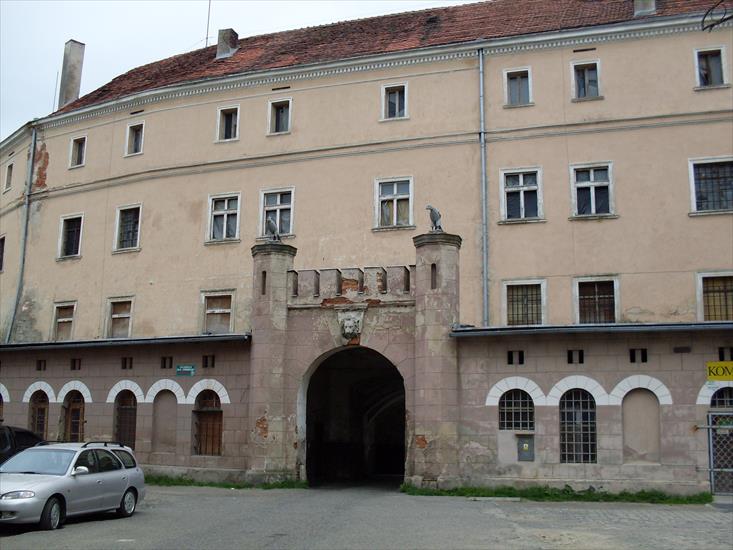 Zamki i Pałace Dolnego Ślaska - Brama zamku w Jaworze.JPG