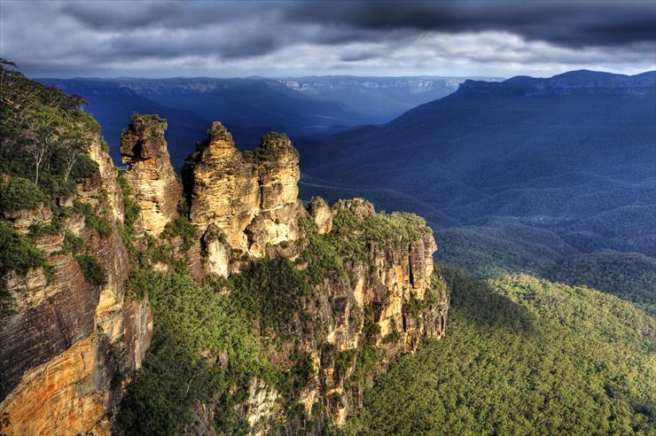 Australia - Australia, Three Sisters.jpg