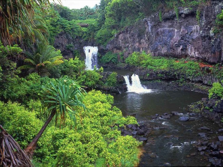 NATURA - 7_Pools_of_Oheo,_Maui,_Hawaii.jpg