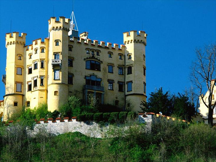 Zamki i palace - Hohenschwangau_Castle,_Bavaria,_Germany_2.jpg