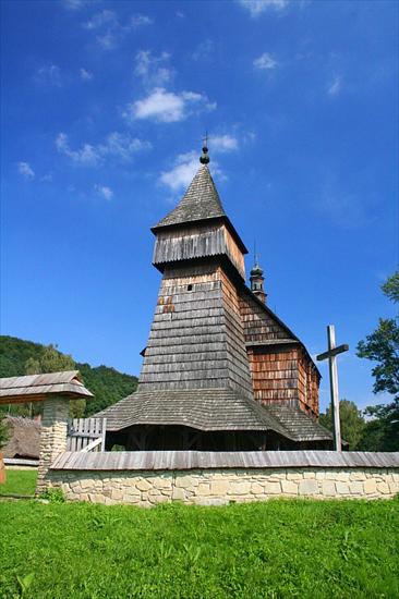 Cerkwie i kościoły - Kosciol_z_Baczala.jpg