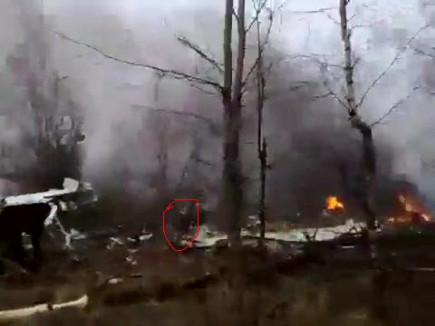 Picture - Amateur Footage Taken 15 Minutes After Polish Plane Crash 0637.jpg
