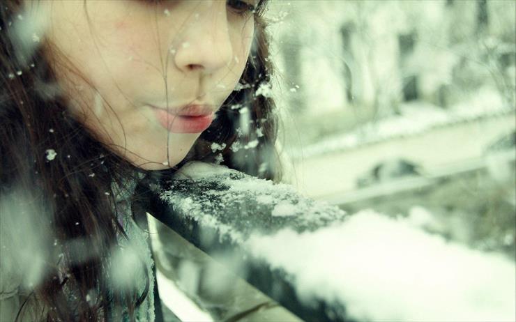 Tapety HD - frozen-winter-girl-nature-celebrity-1200x1920.jpg