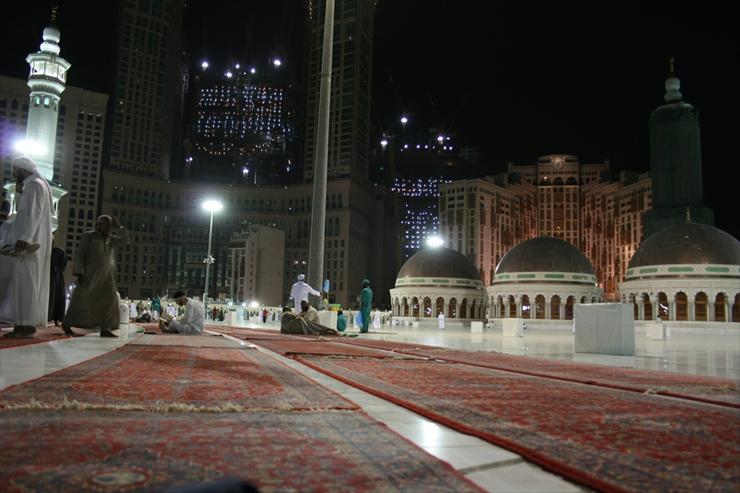 Architektura - Masjid Al Haram in Makkah - Saudi Arabia roof.jpg