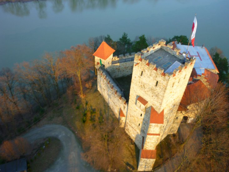 13-04-16-7-Wytrzyszczka-zamek Tropsztyn - P2480974.JPG