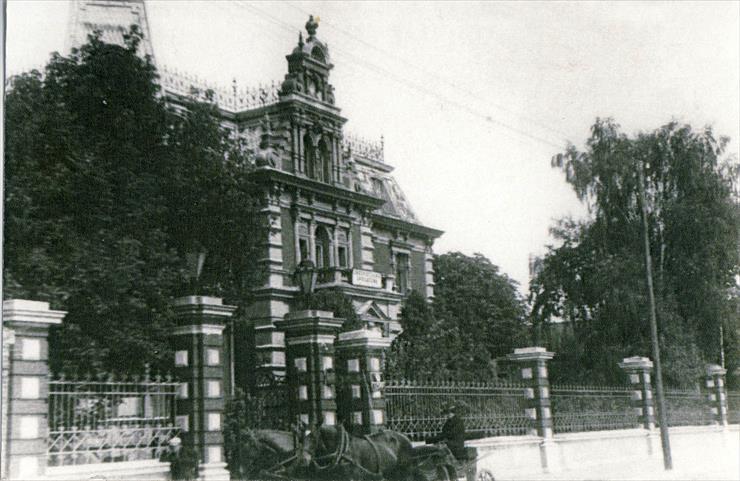 PRL - Pałac Piescha.jpg