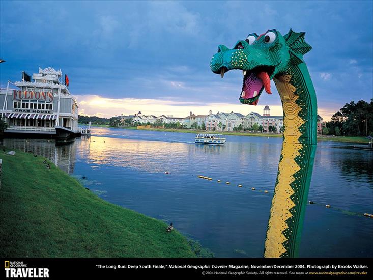 NG07 - Lego Dragon, Orlando, Florida, 2004.jpg