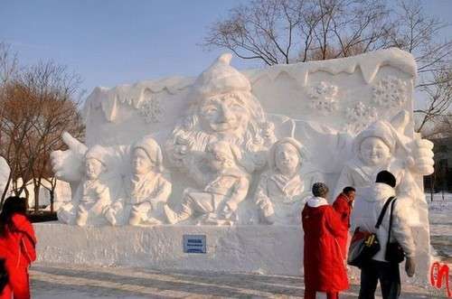 Figury ze Sniegu i Lodu - thumbs_niesamowite-sniegowe-rzezby-12.jpg