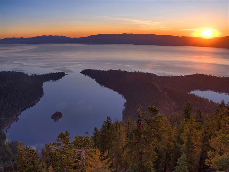 SŁOŃCE - wschody, zachody - Emerald Bay at Sunrise, Lake Tahoe, California.jpg