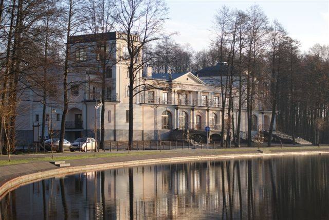 Augustów - pałac na wodzie.jpg