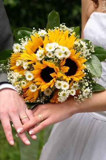 Together 4ever - Marigold sunflowers bridal bouquet.jpg